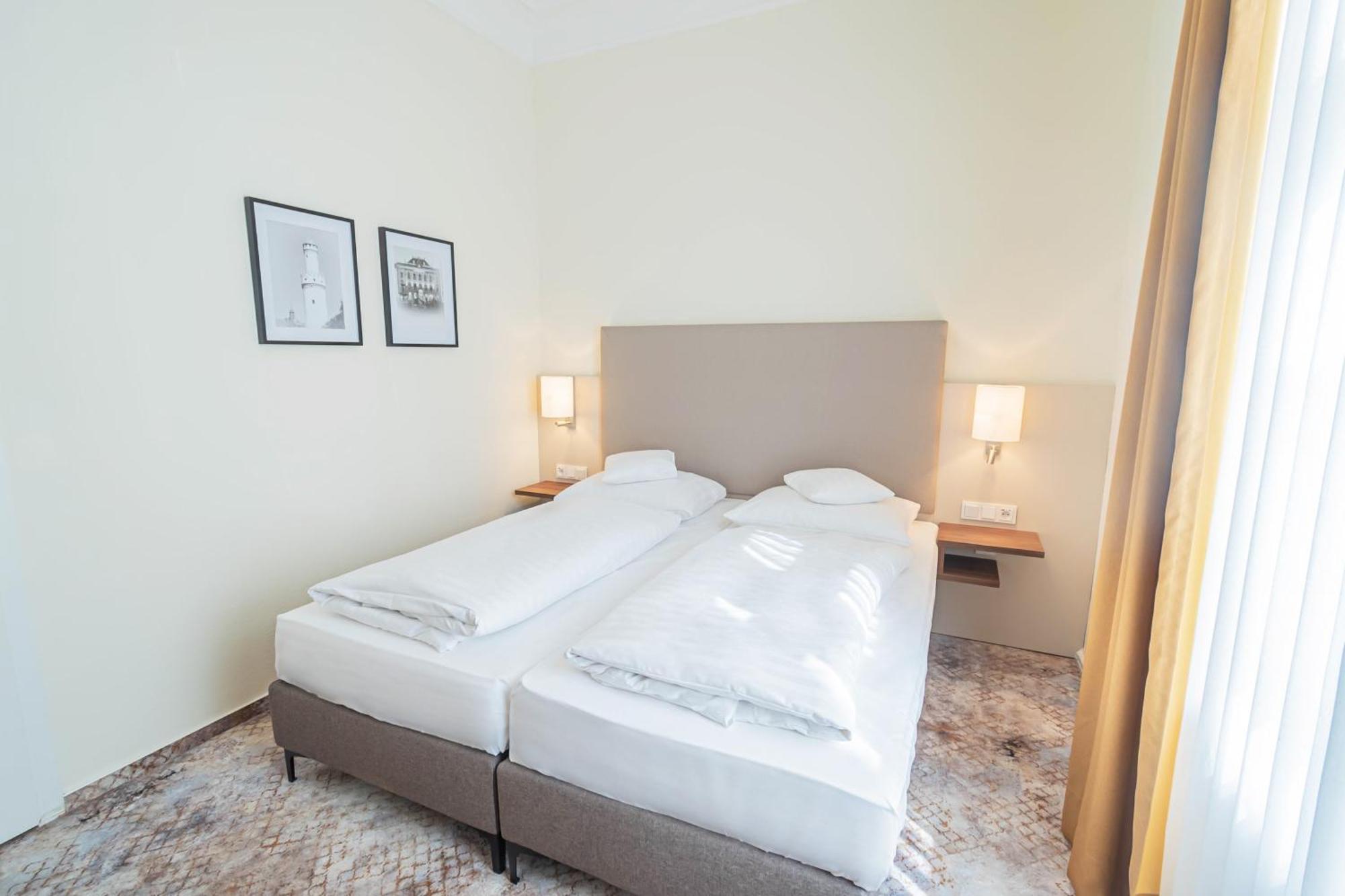 Hotel Villa Am Kurpark Бад-Хомбург-фор-дер-Хёэ Номер фото